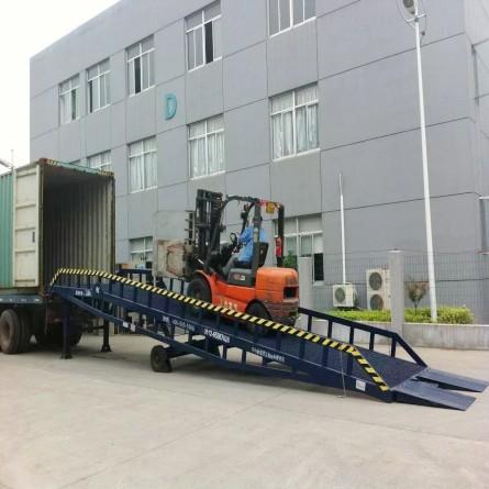 移動式液壓登（dēng）車橋